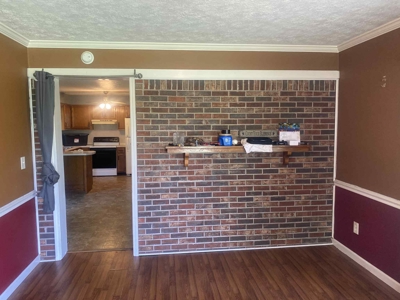 Charming Country Home Near Dale Hollow Lake - image 17