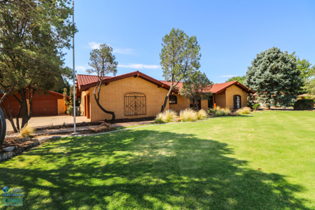 Gorgeous Home in a GREAT Neighborhood *4 Car Garage & Basement!* - image 14