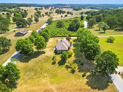 Ranch-Style Home with Walkout Basement, West Plains, Missouri - image 32