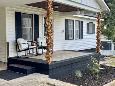 Charming 4-Bedroom home w/ Fenced in Backyard & Warranty - image 5