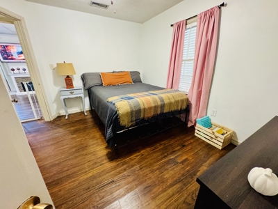 Charming 4-Bedroom home w/ Fenced in Backyard & Warranty - image 14