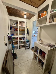 Charming 4-Bedroom home w/ Fenced in Backyard & Warranty - image 11