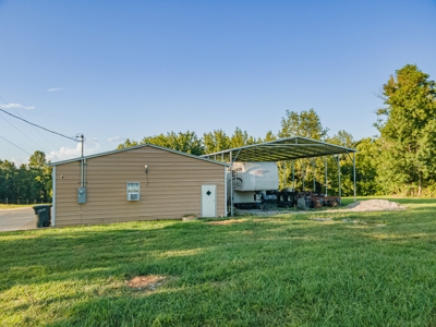 Country Home for Sale in Giles County, Tennessee - image 46