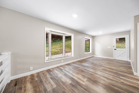 Country Home for Sale in Giles County, Tennessee - image 9