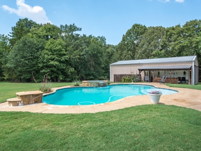 4BR-3.5BA Country Home on 6 Acres Winnsboro Wood County Texas - image 35