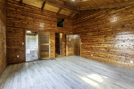 Country Home For Sale In Evening Shade AR - image 18