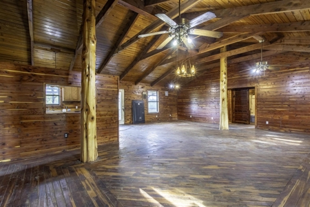 Country Home For Sale In Evening Shade AR - image 11
