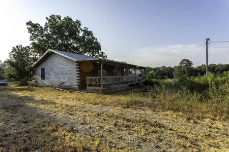 Country Home For Sale In Evening Shade AR - image 4