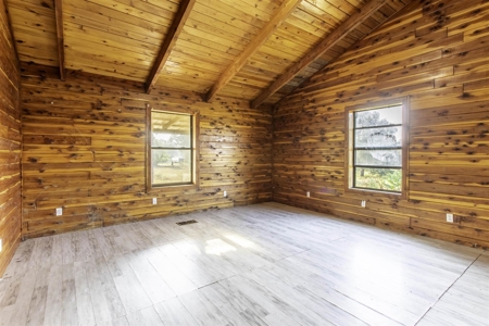 Country Home For Sale In Evening Shade AR - image 17