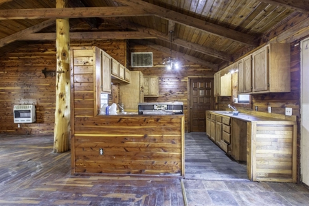 Country Home For Sale In Evening Shade AR - image 12