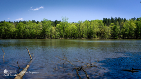 Lake front property on High Rock Lake - image 12