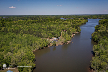 Lake front property on High Rock Lake - image 1