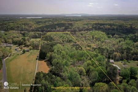 Lake front property on High Rock Lake - image 3