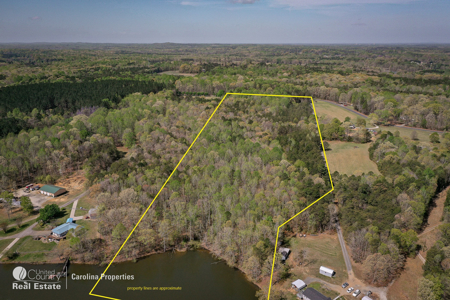 Lake front property on High Rock Lake - image 5