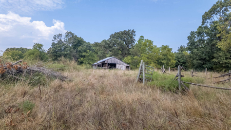 Farm for sale in the Arkansas Ozarks - image 37