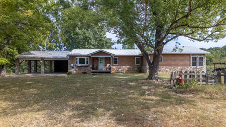 Farm for sale in the Arkansas Ozarks - image 1