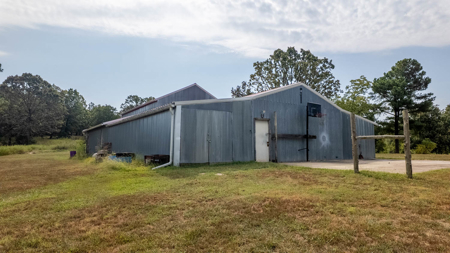 Farm for sale in the Arkansas Ozarks - image 34