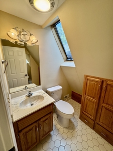 Charming Log Cabin with Modern Comforts on 4.28 Acres - image 24