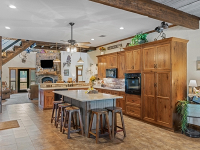 Winnsboro Texas 378 Acre Ranch 2 Homes, Workshop, Barns, Corralls - image 9