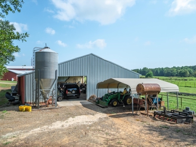 Winnsboro Texas 378 Acre Ranch 2 Homes, Workshop, Barns, Corralls - image 47