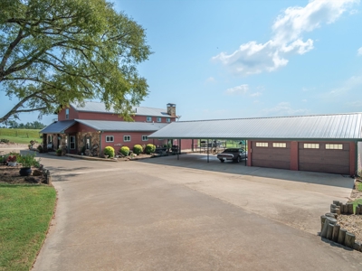 Winnsboro Texas 378 Acre Ranch 2 Homes, Workshop, Barns, Corralls - image 4
