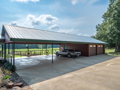 Winnsboro Texas 378 Acre Ranch 2 Homes, Workshop, Barns, Corralls - image 5