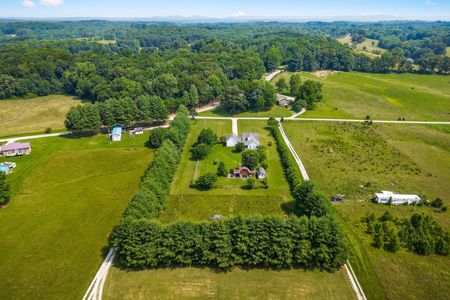 Charming Cape Cod-style home located in the desirable Rickman are - image 10