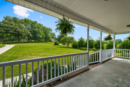 Charming Cape Cod-style home located in the desirable Rickman are - image 45