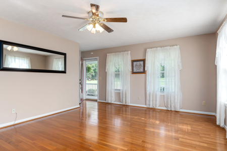 Charming Cape Cod-style home located in the desirable Rickman are - image 14