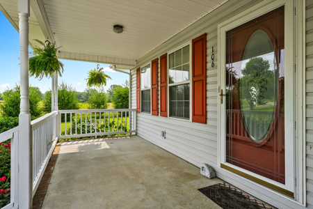 Charming Cape Cod-style home located in the desirable Rickman are - image 44