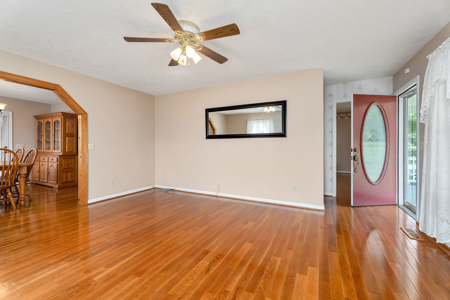 Charming Cape Cod-style home located in the desirable Rickman are - image 13