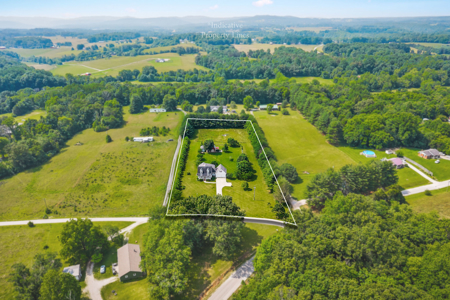 Charming Cape Cod-style home located in the desirable Rickman are - image 7