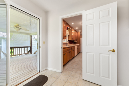 Charming Cape Cod-style home located in the desirable Rickman are - image 23