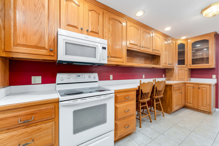 Charming Cape Cod-style home located in the desirable Rickman are - image 21