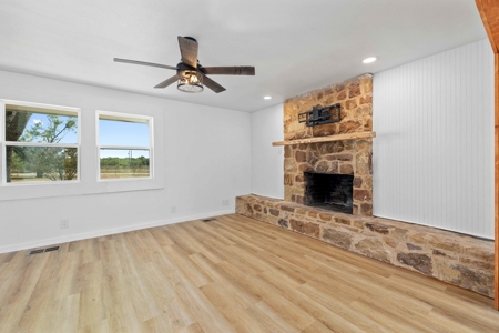 Charming Home on 10 Acres – 7600 CR 200, Brownwood - image 29