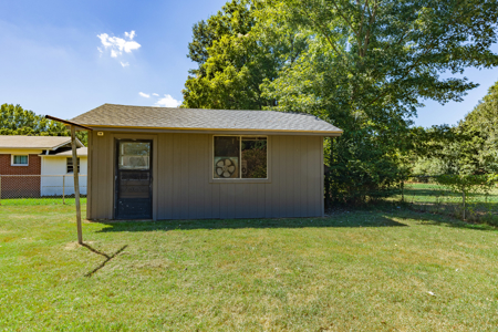 Updated Ranch-Style Brick Home for Sale in Milan, TN - image 18