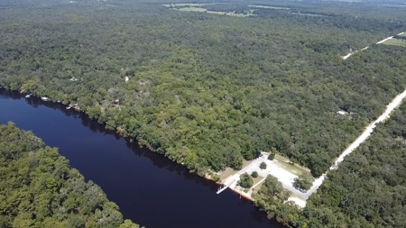 18.5 Acres on the Suwannee River – A Rare Waterfront Opportunity! - image 8