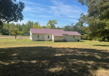 Home for sale in McNairy County TN For Sale 4667 Hwy-64 Seller,TN - image 4