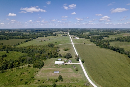 Country Home on 11 Acres for Sale in Caldwell County, MO - image 9