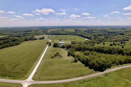 Country Home on 11 Acres for Sale in Caldwell County, MO - image 6