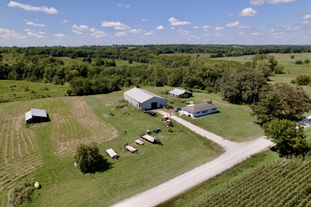 Country Home on 11 Acres for Sale in Caldwell County, MO - image 2
