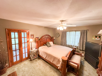 Country Home With Acreage For Sale in Salem, Missouri! - image 15