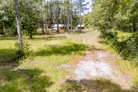 Family Style Home for Sale in Sanderson, Florida - image 41