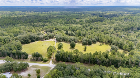 Family Style Home for Sale in Sanderson, Florida - image 7