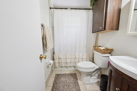 Family Style Home for Sale in Sanderson, Florida - image 31