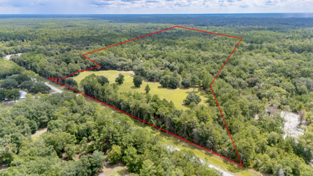 Family Style Home for Sale in Sanderson, Florida - image 8