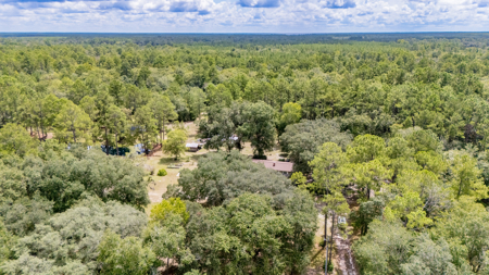 Family Style Home for Sale in Sanderson, Florida - image 37