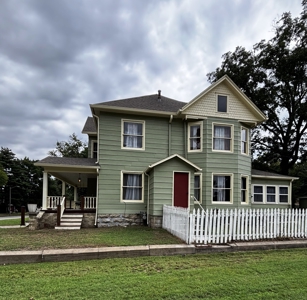 Beautifully Updated 2 Story Home for Sale in Chanute, KS - image 12