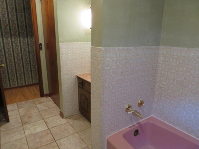 4 Bedroom Country Home for Sale in Missouri Valley, Iowa - image 18