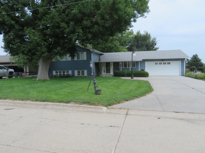 4 Bedroom Country Home for Sale in Missouri Valley, Iowa - image 2